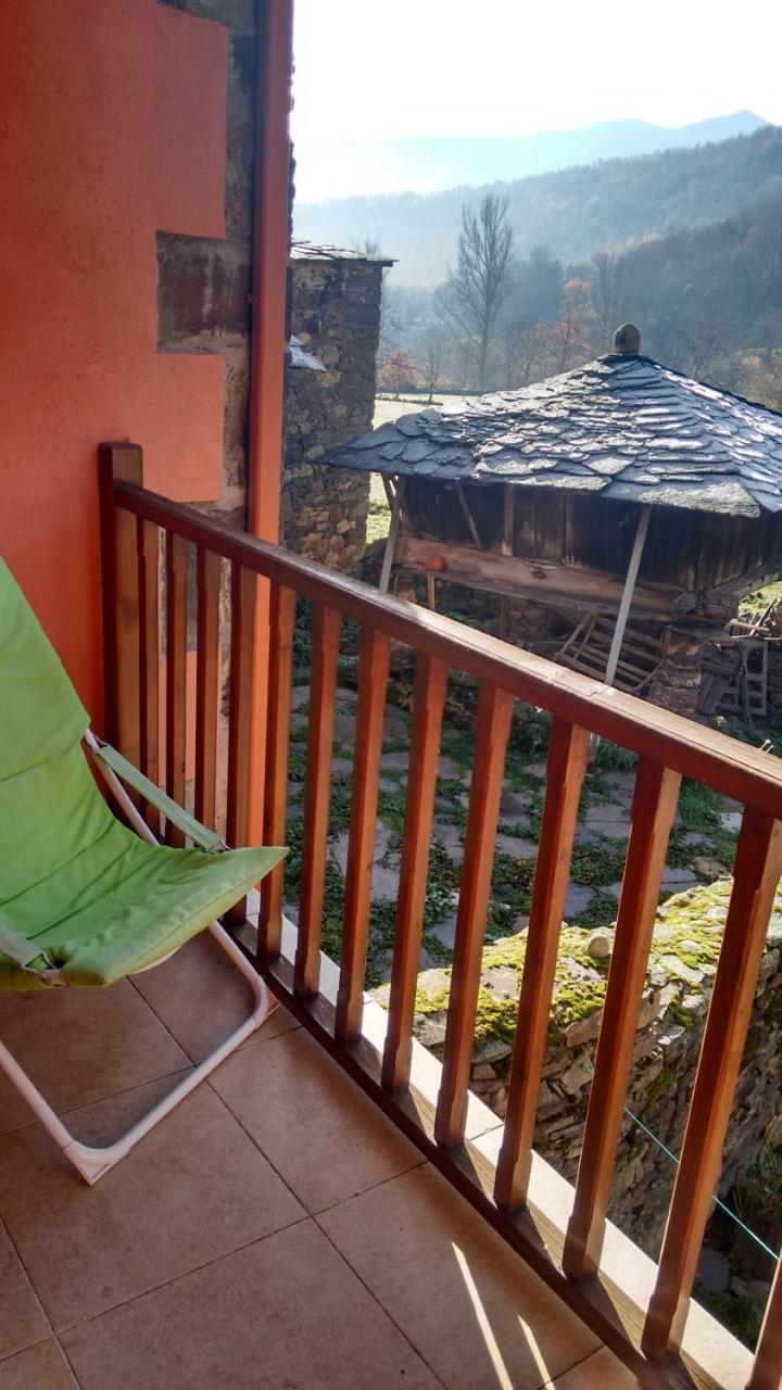 הוילה Sosas de Laciana Casa Antonio Y Benina מראה חיצוני תמונה